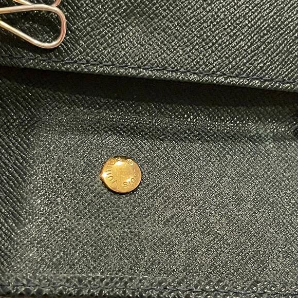 Louis Vuitton LV 4 Key Holder Black Leather Authentic COA - Picture 7 of 9